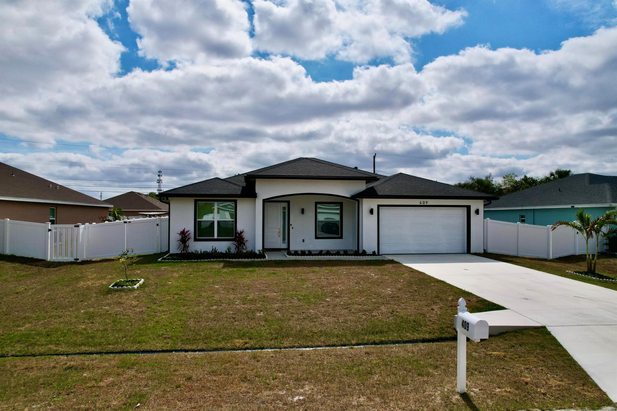 409 SW Bradshaw Circle, Port St Lucie, FL, 34953 409 SW Bradshaw Circle, Port St Lucie, FL, 34953