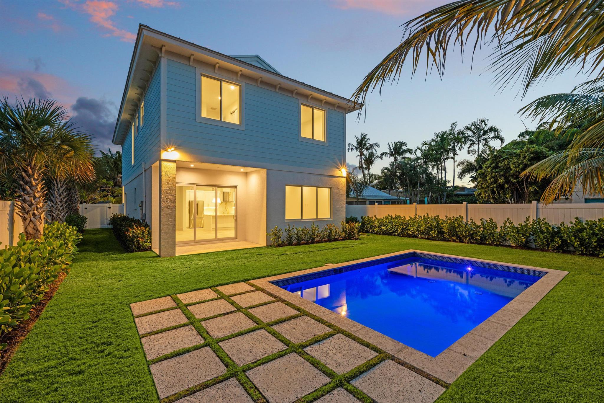 126 Auburn Drive, Lake Worth Beach, FL, 33460 126 Auburn Drive, Lake Worth Beach, FL, 33460