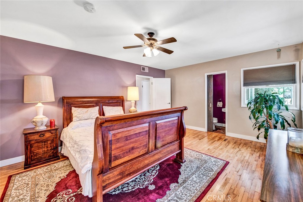 1135 W 10th Street, Santa Ana, CA, 92703