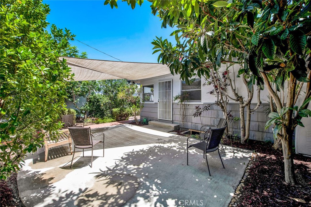 1135 W 10th Street, Santa Ana, CA, 92703