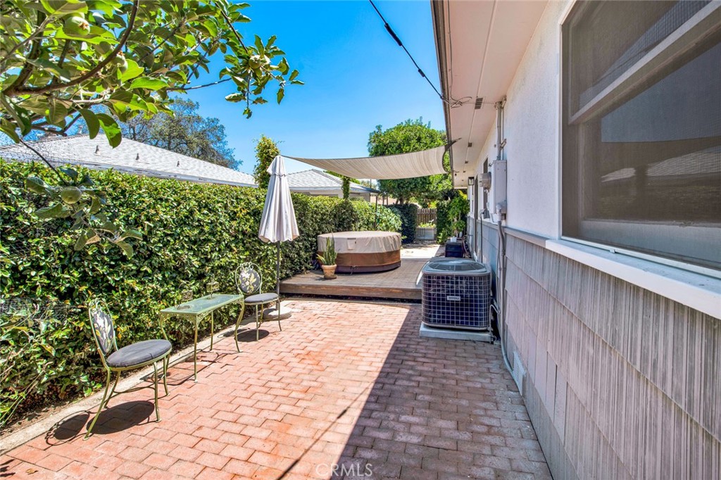 1135 W 10th Street, Santa Ana, CA, 92703