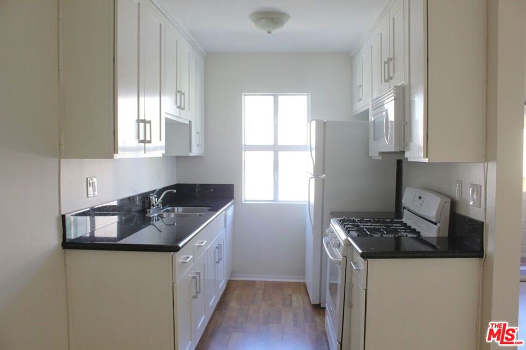 854 9th Street, Santa Monica, CA, 90403 854 9th Street, Santa Monica, CA, 90403