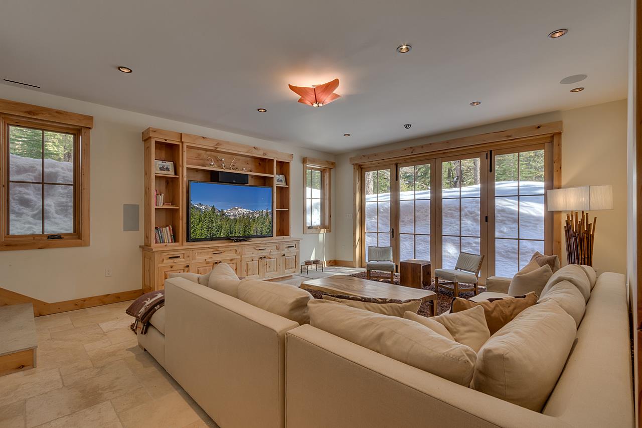 11042 Sitzmark Way Truckee CA 96161 Sold Property