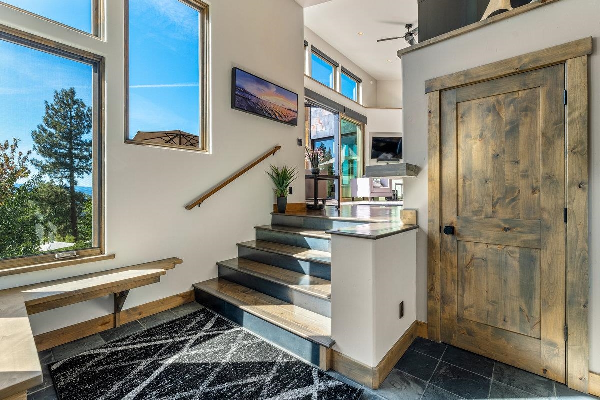 17281 Uxbridge Drive Truckee CA 96161-0000 Sold Property