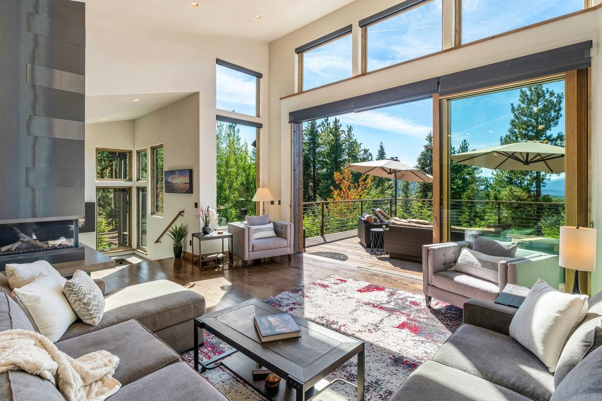 17281 Uxbridge Drive Truckee CA 96161-0000 Sold Property