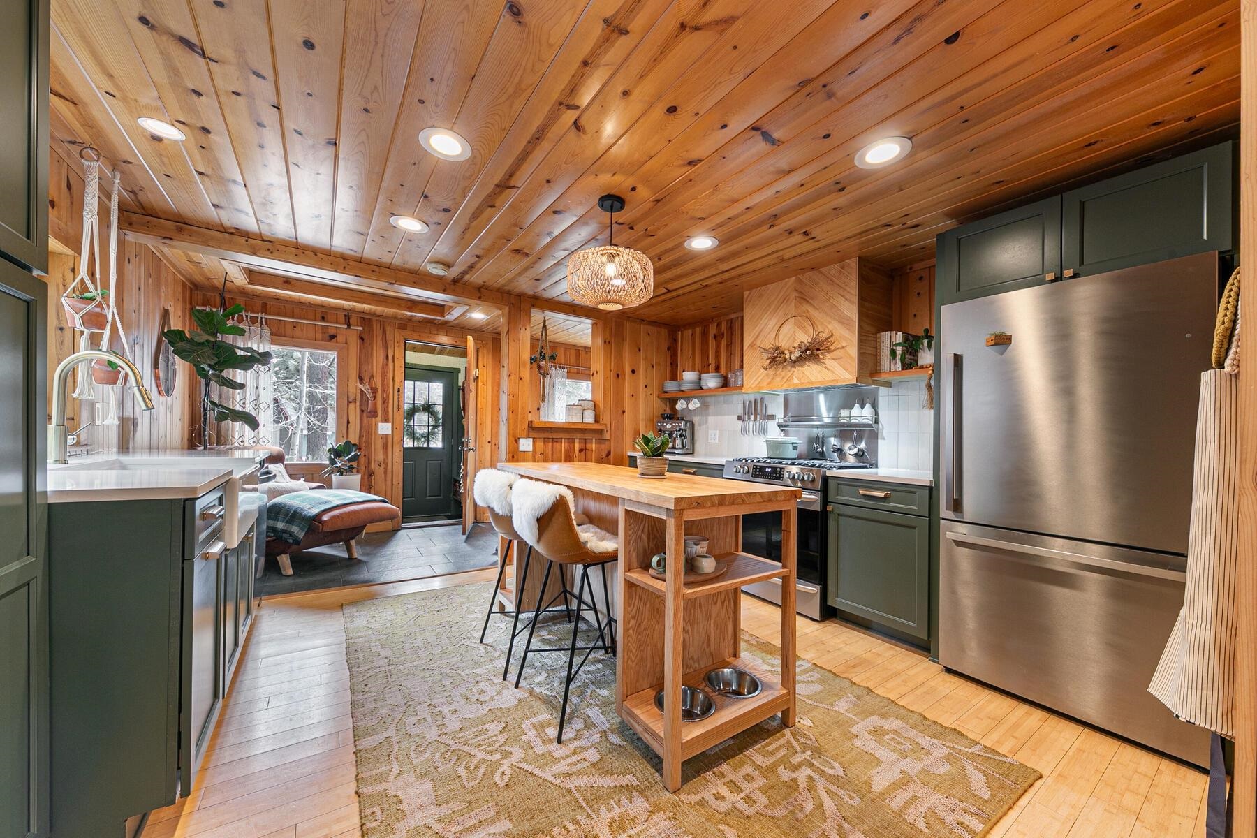 8855 Salmon Avenue Kings Beach CA 96143 Sold Property