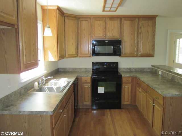 103 Mccauley Kitchen