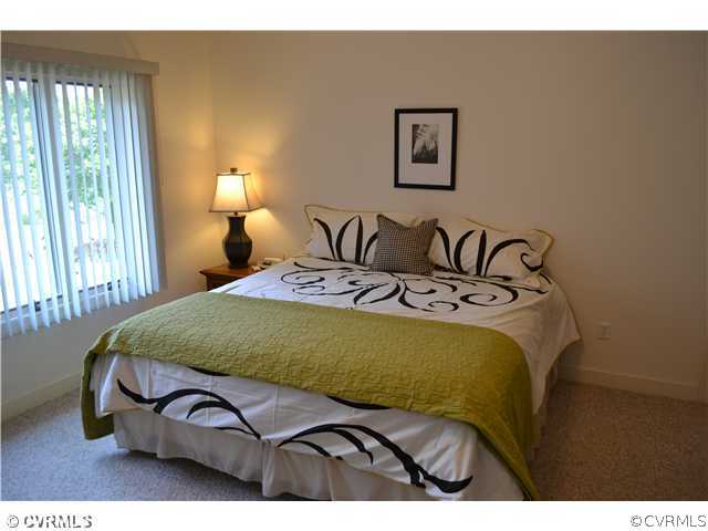 13501 Butler's Rd Master Bedroom