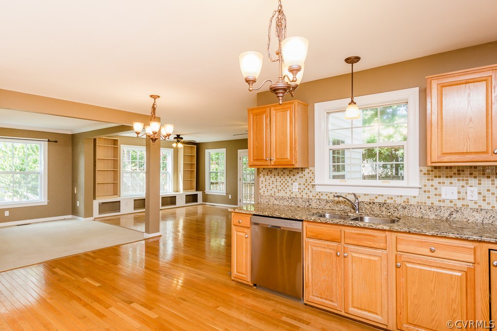 NICELY UPDATED KITCHEN, GRANITE COUNTER-TOPS, TILE