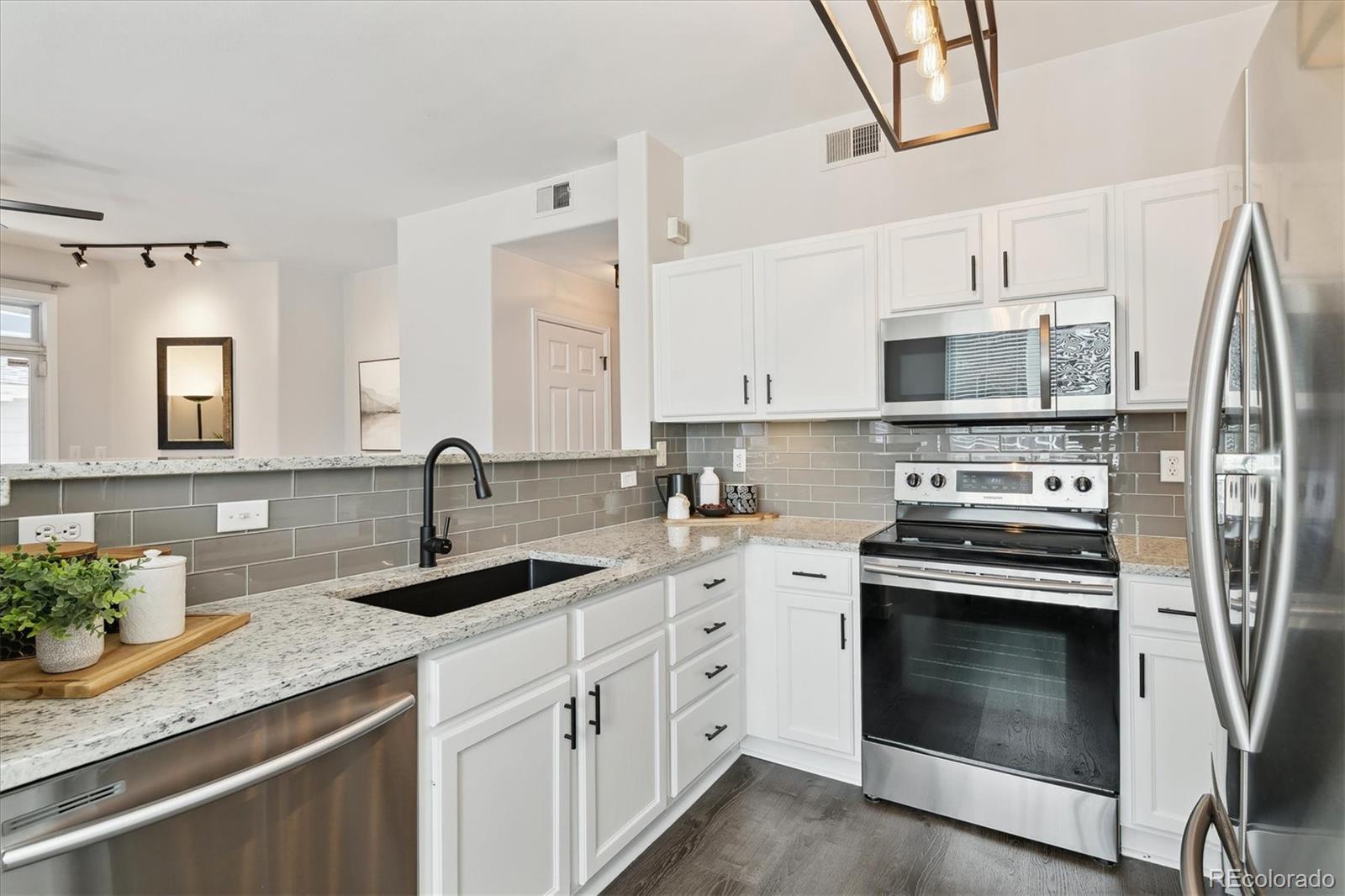 8500 Jefferson UNIT 10-i, Denver CO 80237 Sold Property