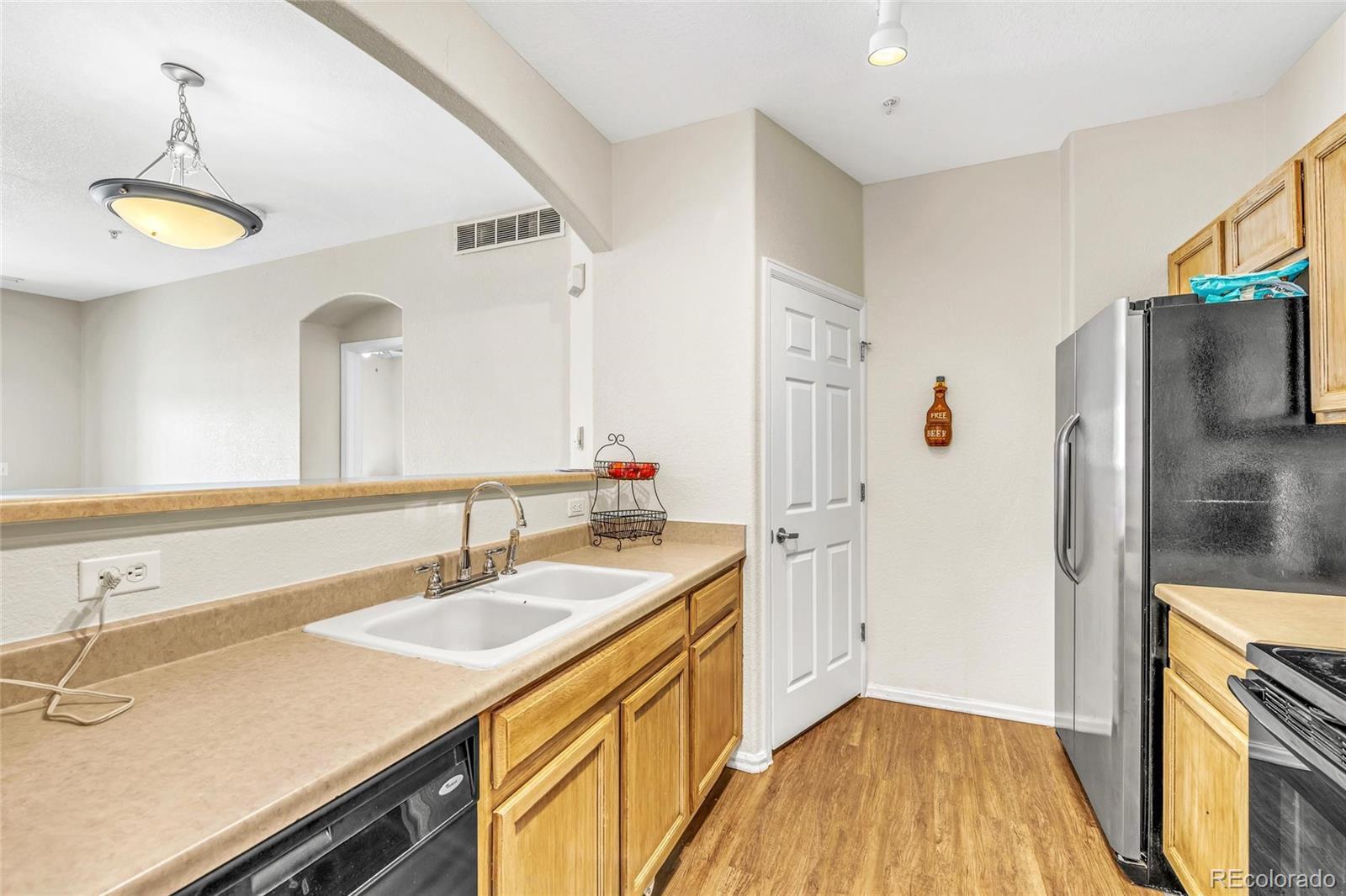 5255 Memphis UNIT 303, Denver CO 80239 Sold Property