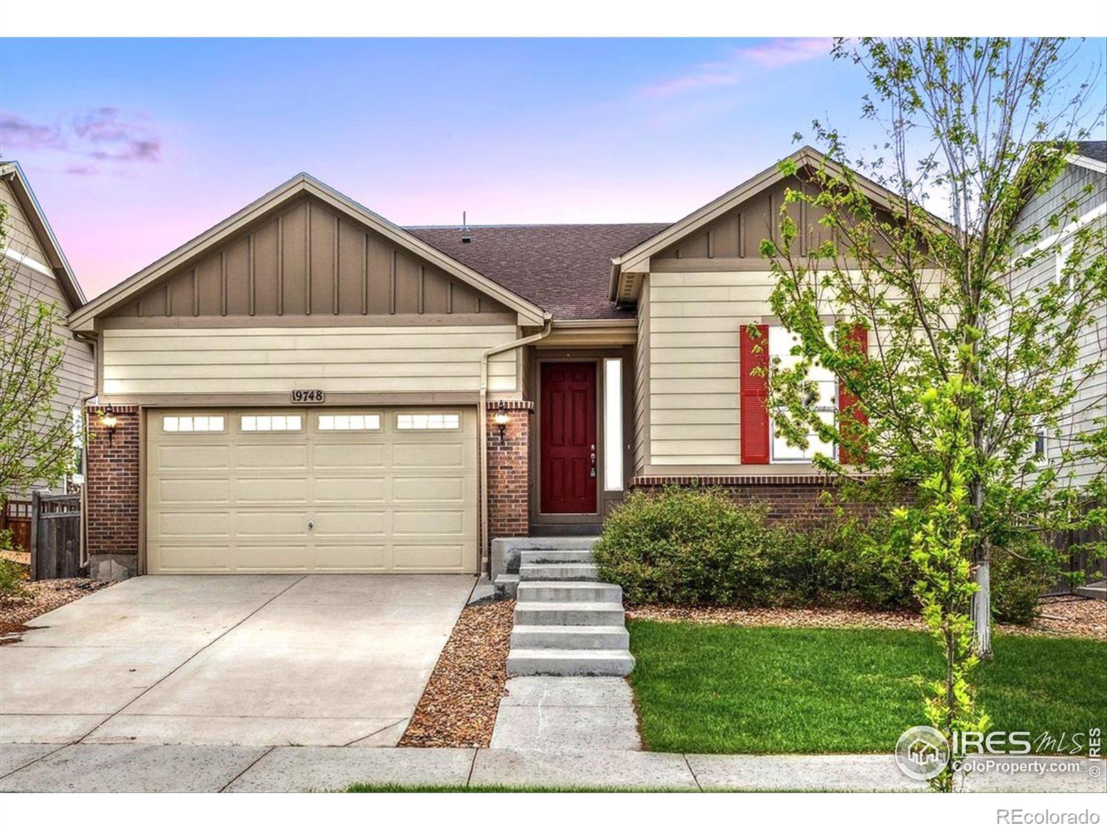 19748 60th, Aurora CO 80019 Sold Property
