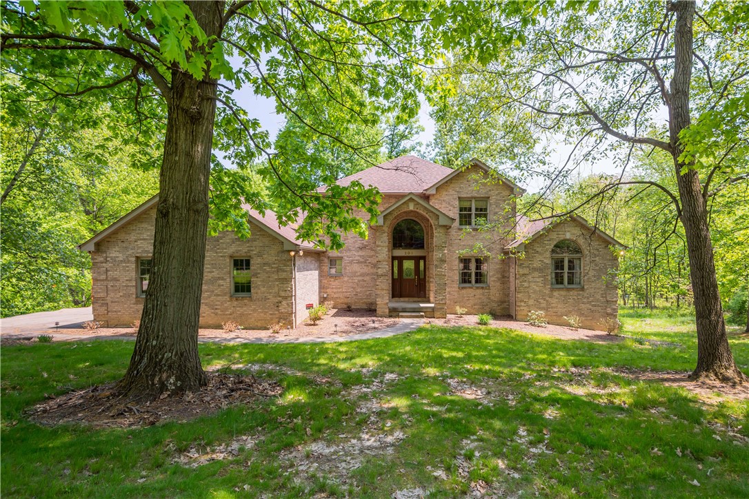203 Oak Leaf Drive Sold Property