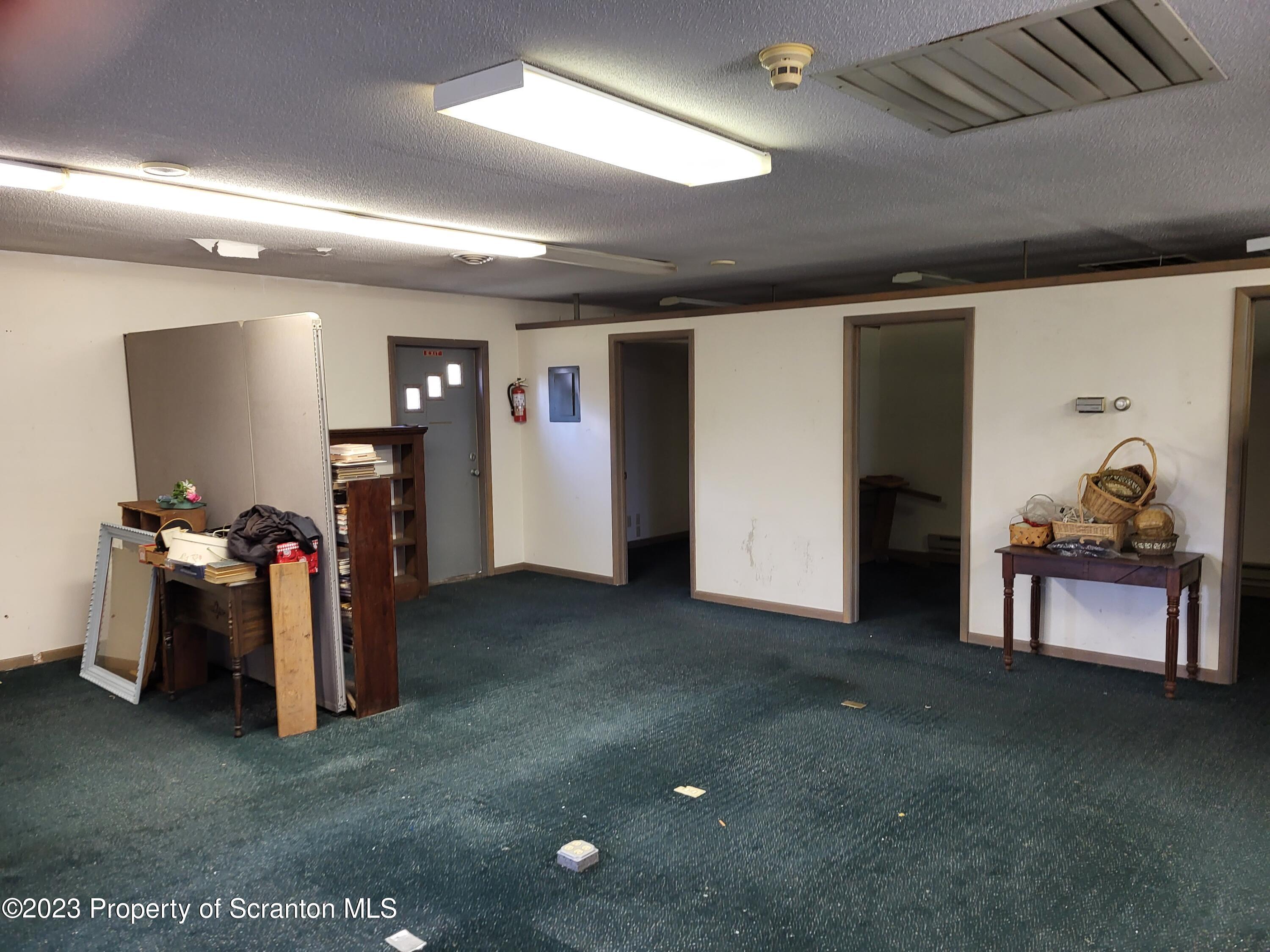 447 Easton Turnpike Sold Property