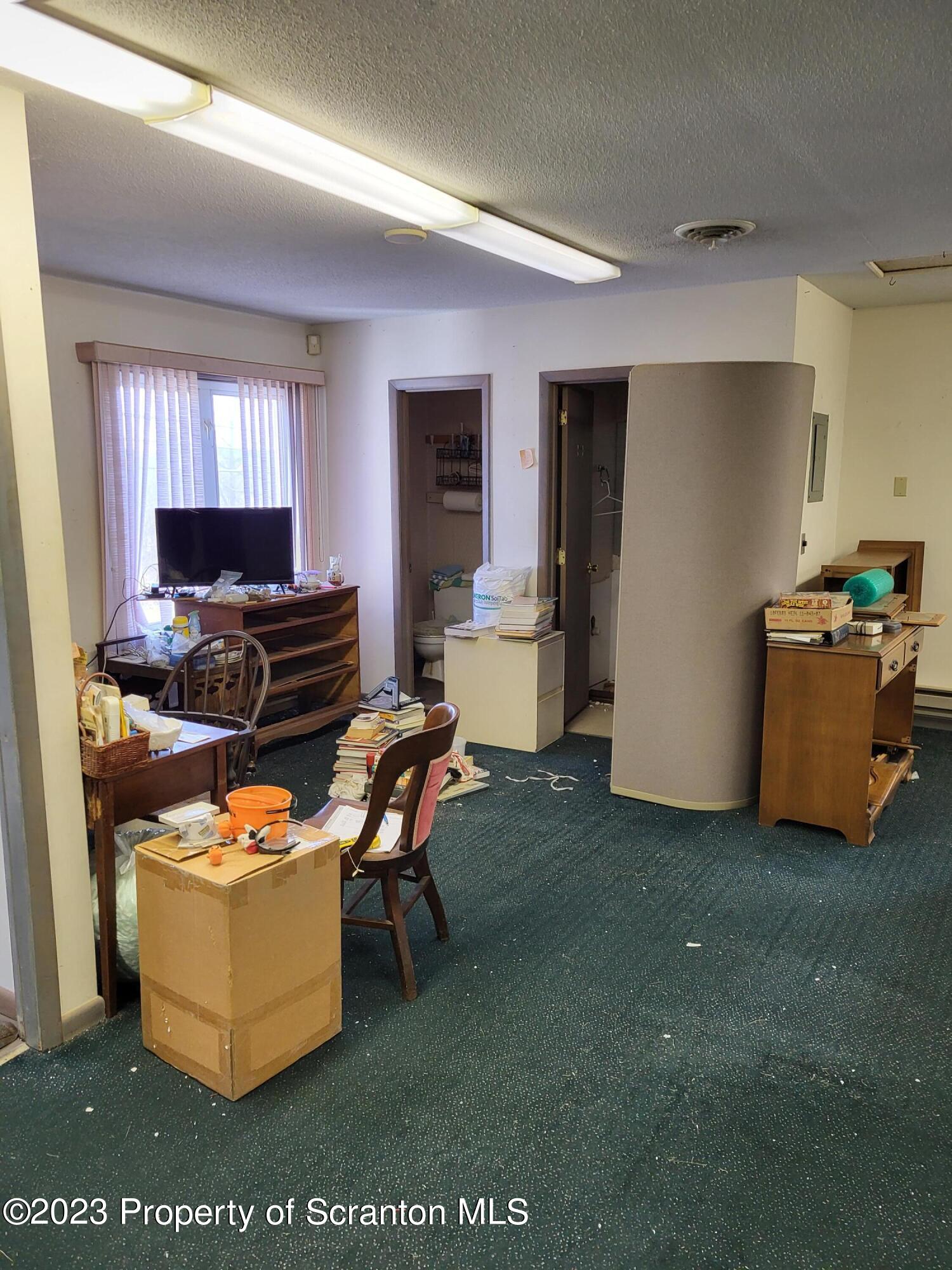 447 Easton Turnpike Sold Property
