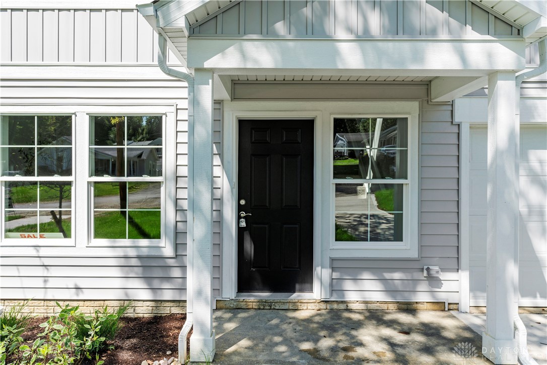 1767 Magnolia Boulevard Sold Property