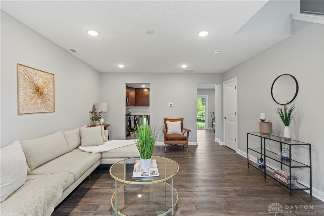 1767 Magnolia Boulevard Sold Property