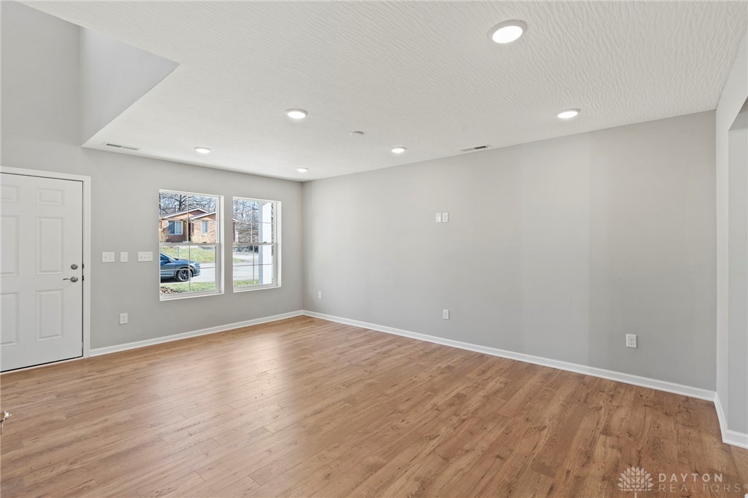 1761 Magnolia Boulevard Sold Property
