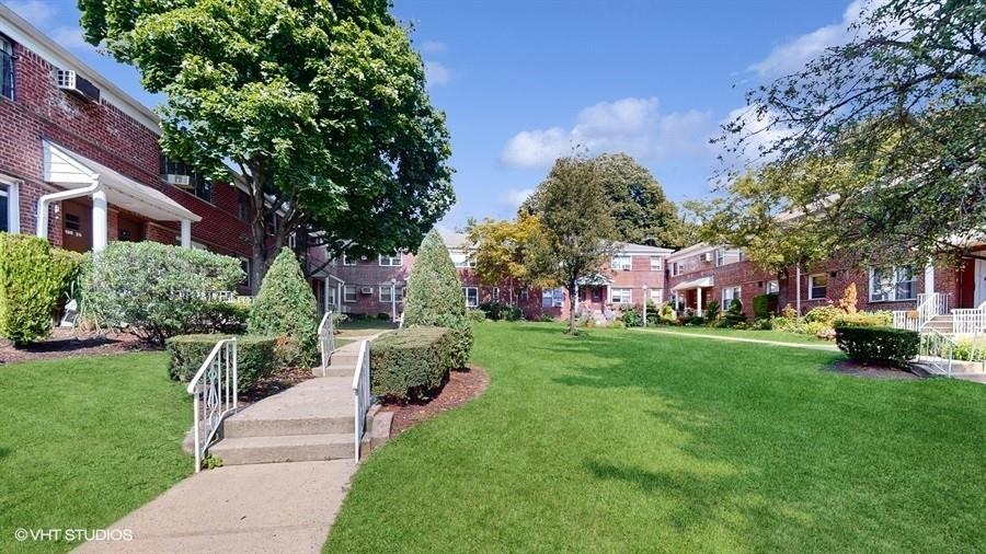 196-35 Dunton UNIT 1 Holliswood Ny 11423 Sold Property