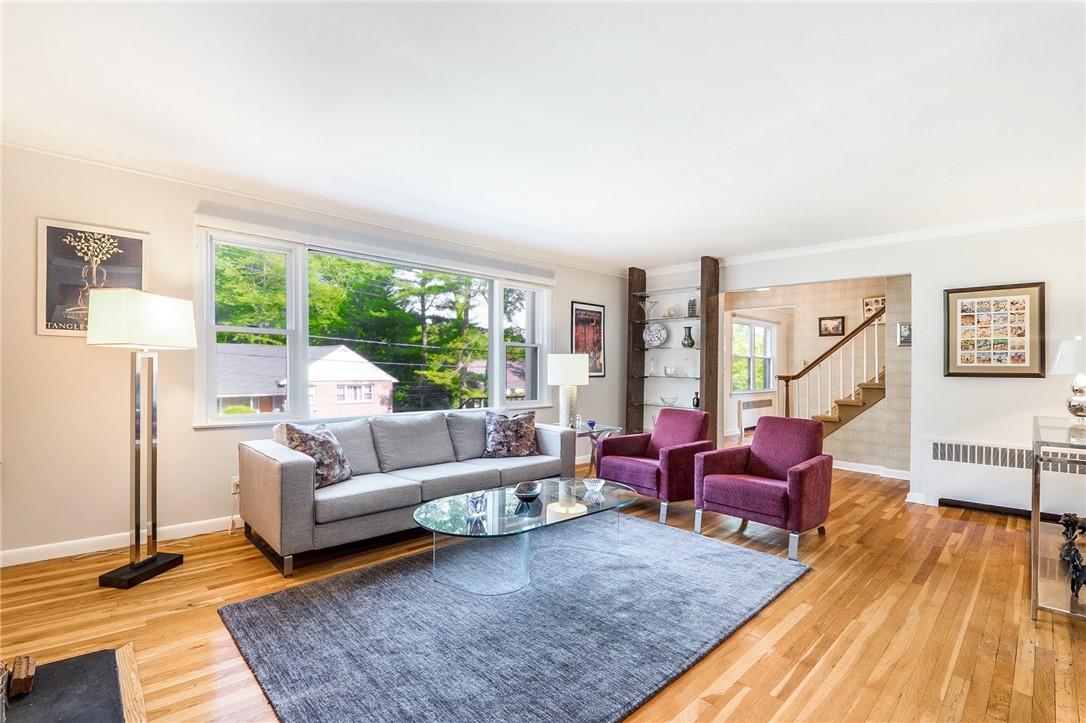 54 Marion Hartsdale Ny 10530 Living Room