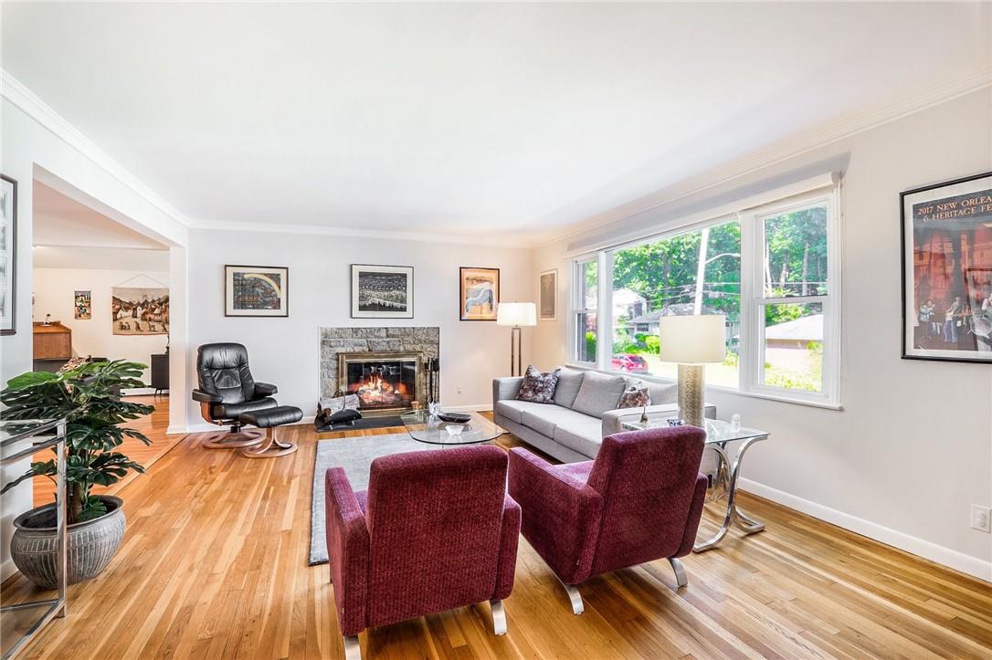 54 Marion Hartsdale Ny 10530 Living Room
