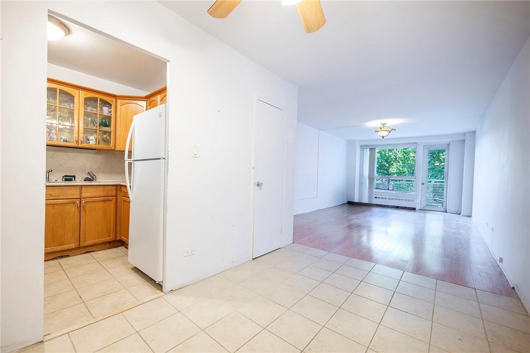 2575 Palisade UNIT 1j Bronx Ny 10463 Dining Area