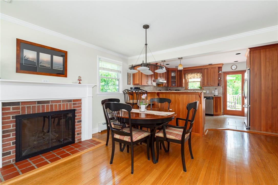 214 Wood Mahopac Ny 10541 Dining Area