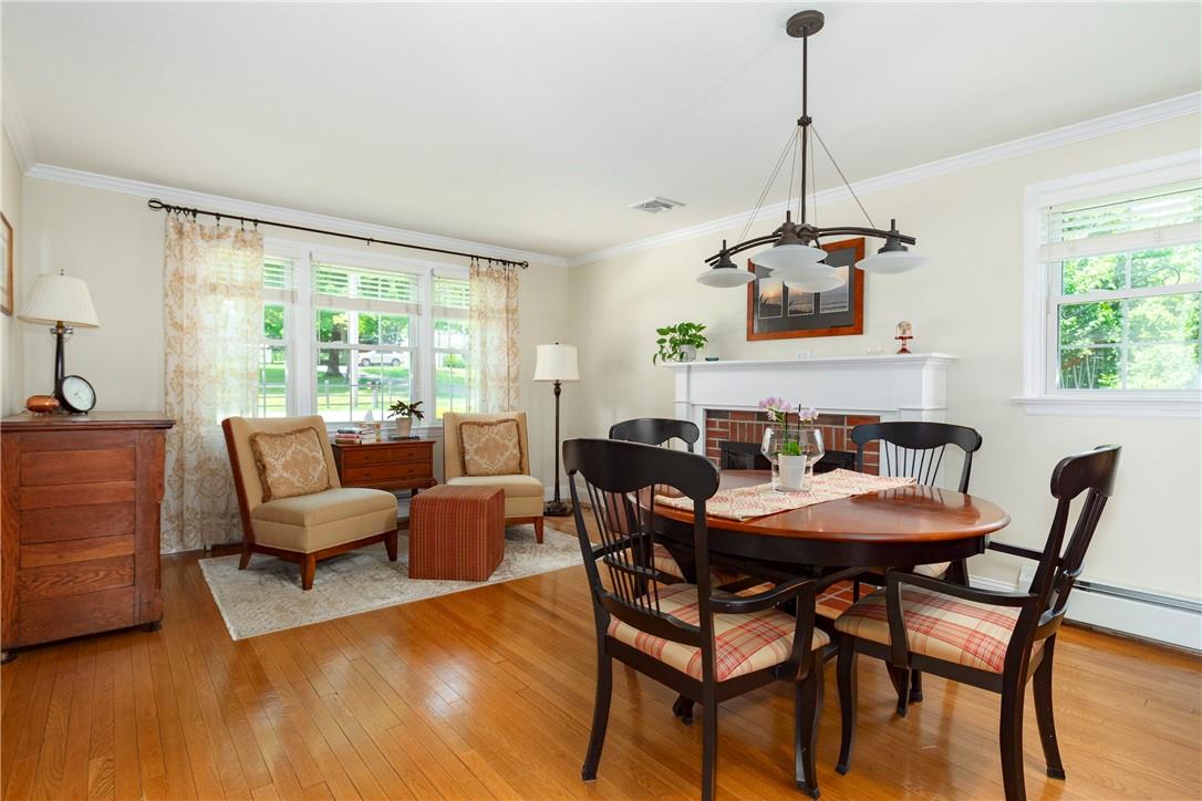 214 Wood Mahopac Ny 10541 Living Room