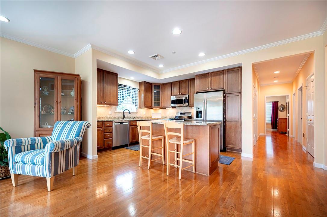 909 Egrets Carmel Ny 10512 Kitchen