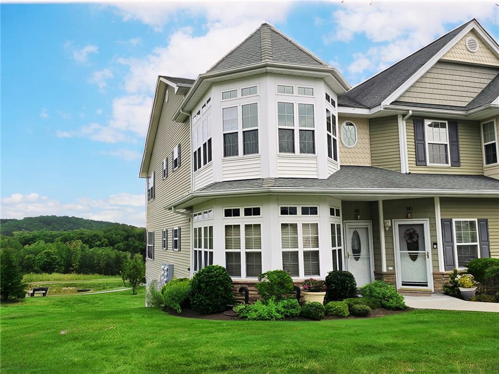 Daniel's Sold Listings Front of Structure