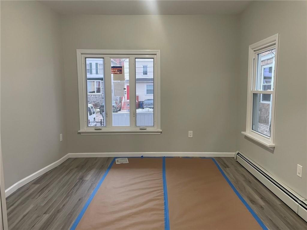 25 Monroe UNIT 1 Mount Vernon Living Room