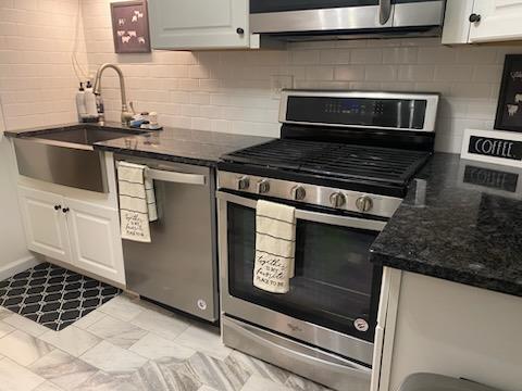 296 Country Club Pomona Ny 10970 Kitchen