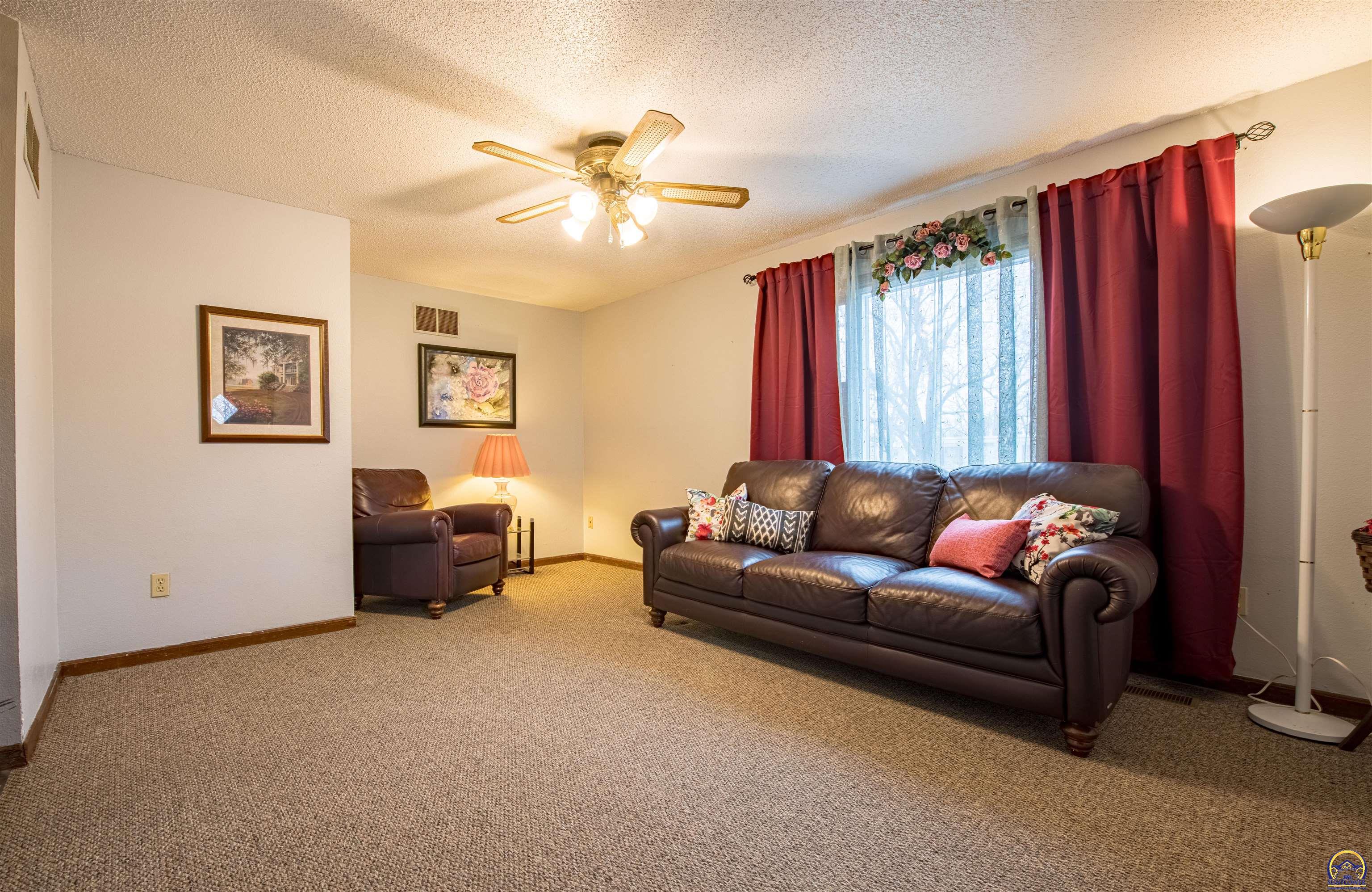 1203 Laing ST Sold Property