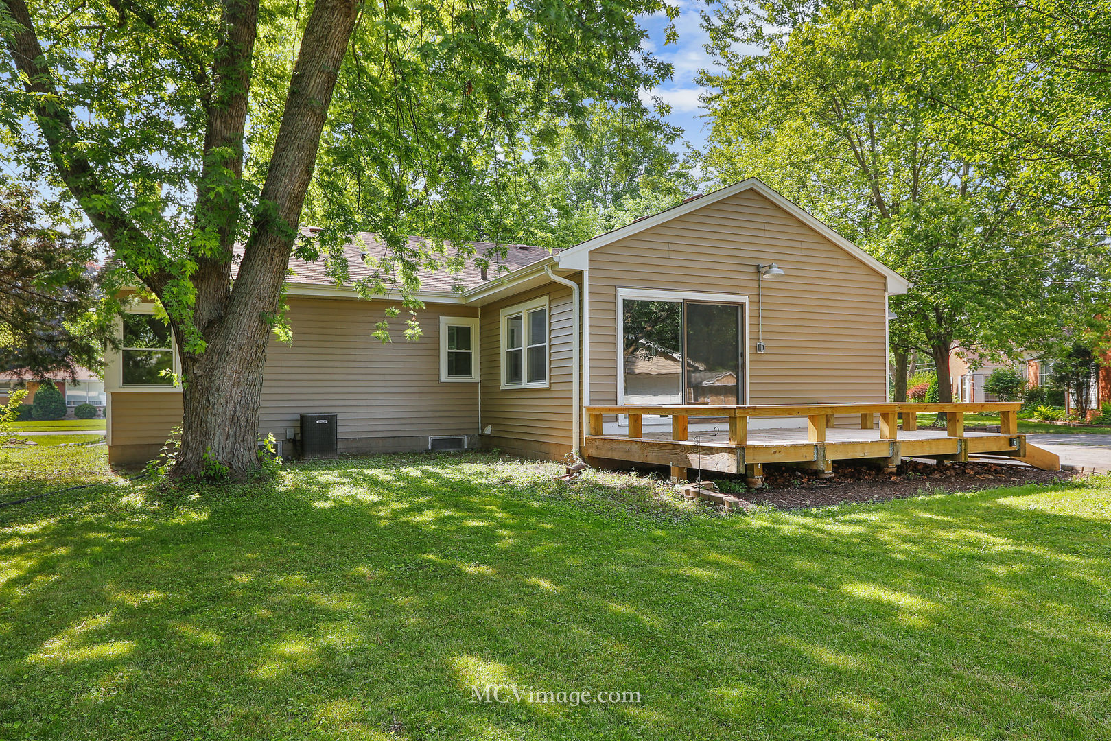 15903 School, South Holland IL 60473 Sold Property