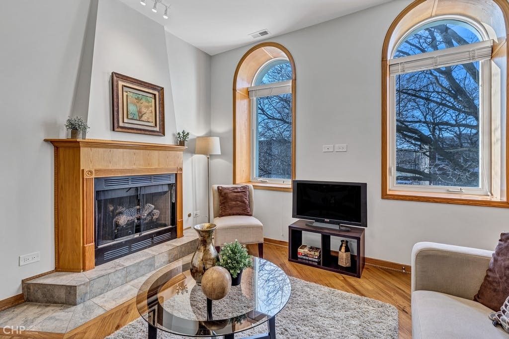 4737 Wabash UNIT 2, Chicago IL 60653 Sold Property