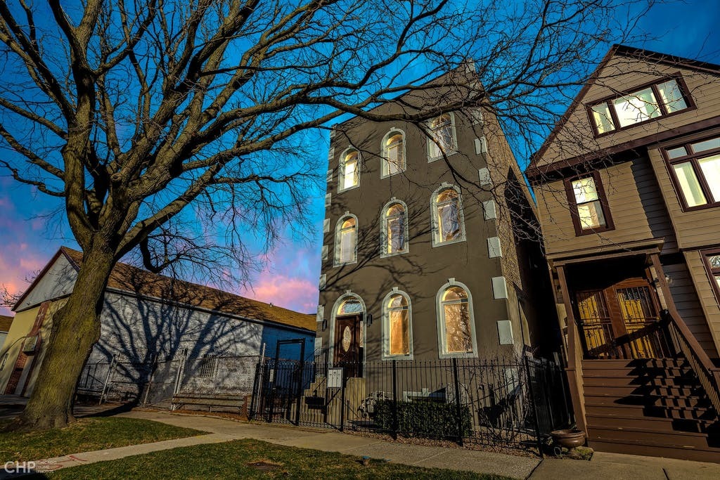 4737 Wabash UNIT 2, Chicago IL 60653 Sold Property