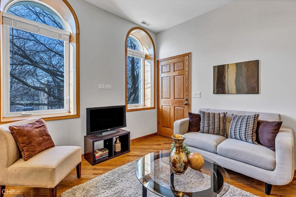 4737 Wabash UNIT 2, Chicago IL 60653 Sold Property