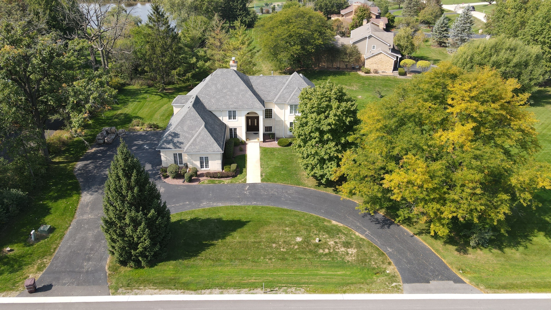 1 Equestrian, Lemont IL 60439 Sold Property