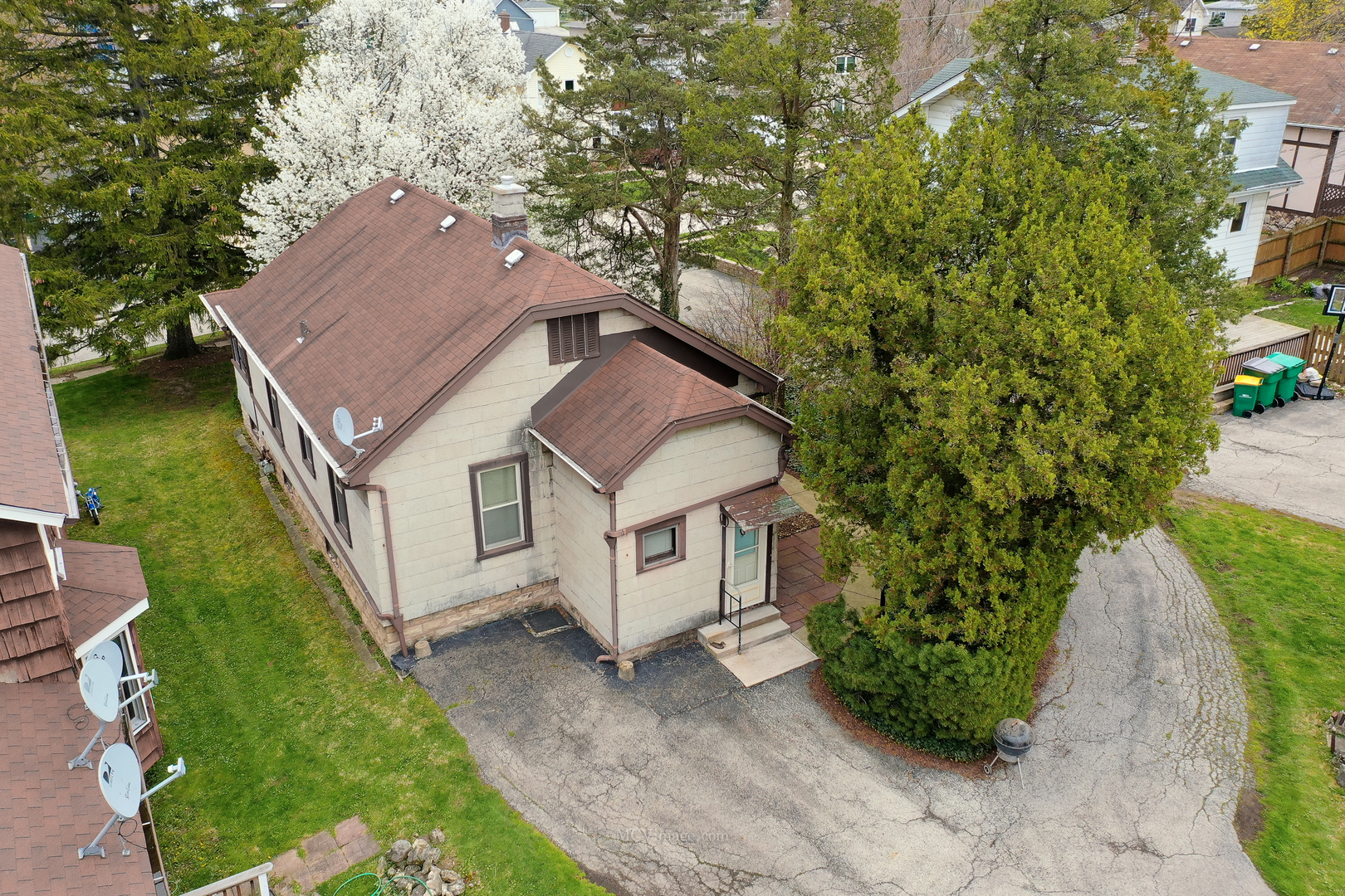 720 Walnut, Lemont IL 60439 Sold Property