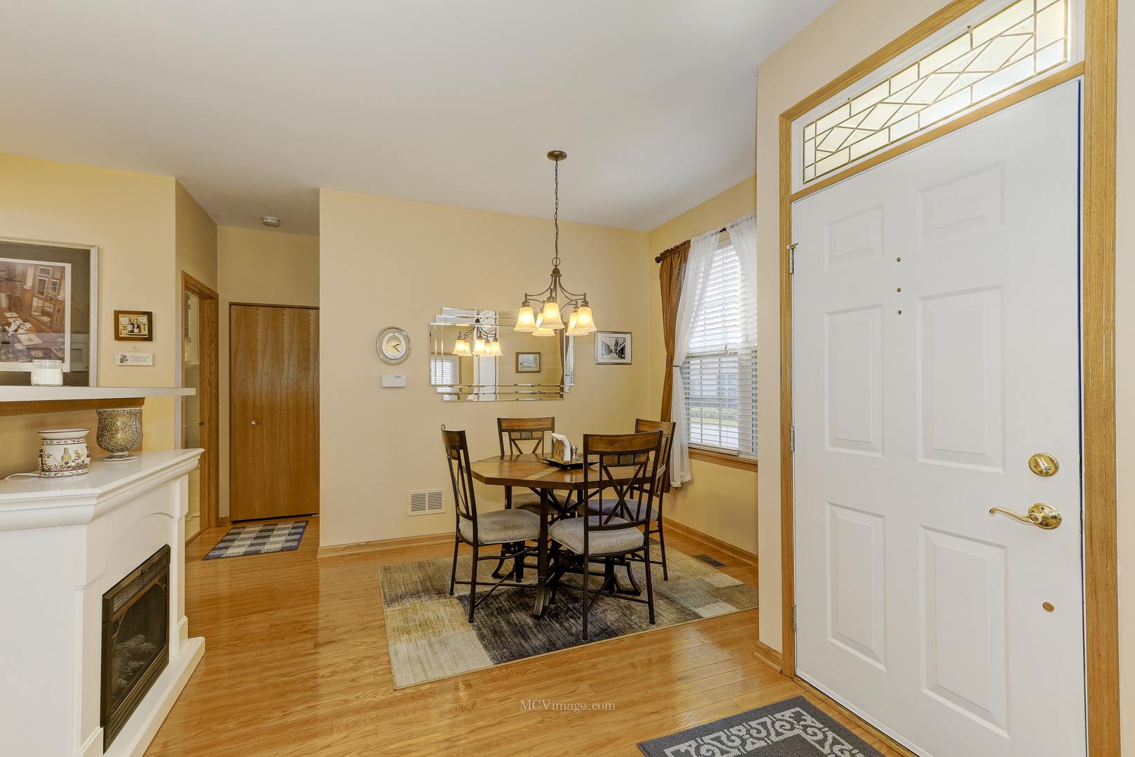 21452 Papoose Lake UNIT 21452, Crest Hill IL 60403 Sold Property