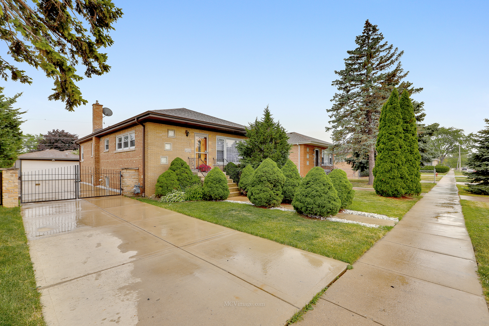 6133 80th, Burbank IL 60459 Sold Property