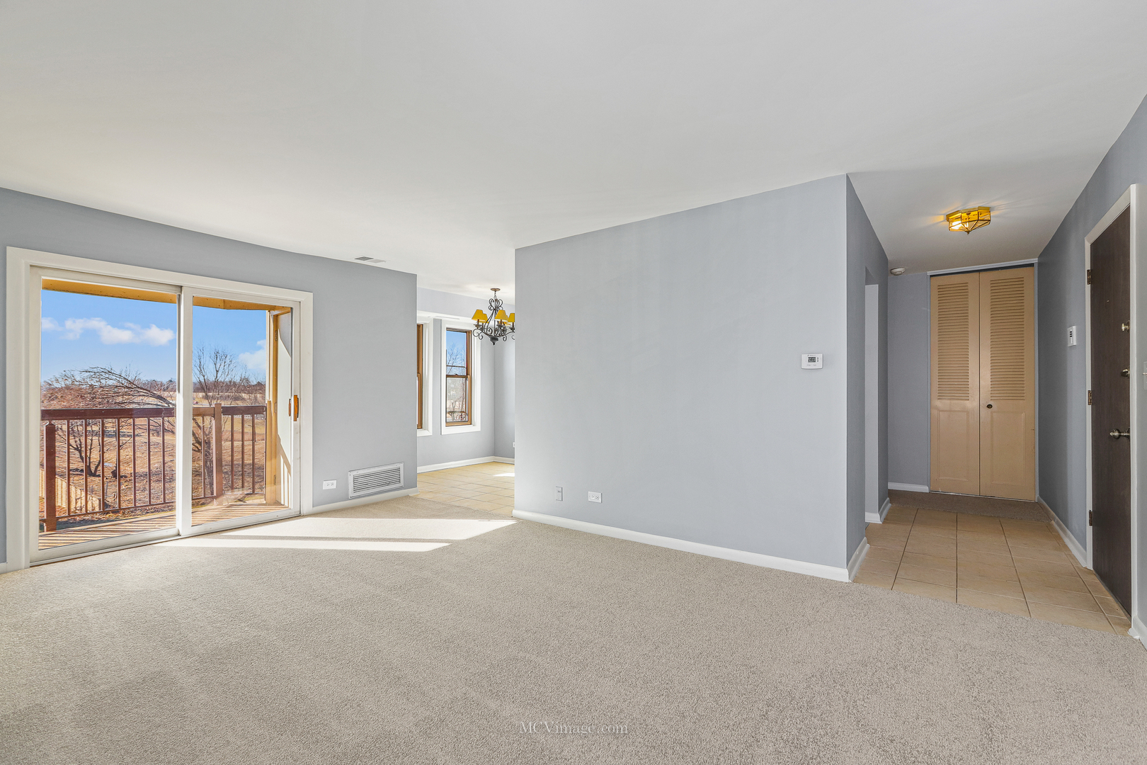 2222 Country Club UNIT 25, Woodridge IL 60517 Sold Property