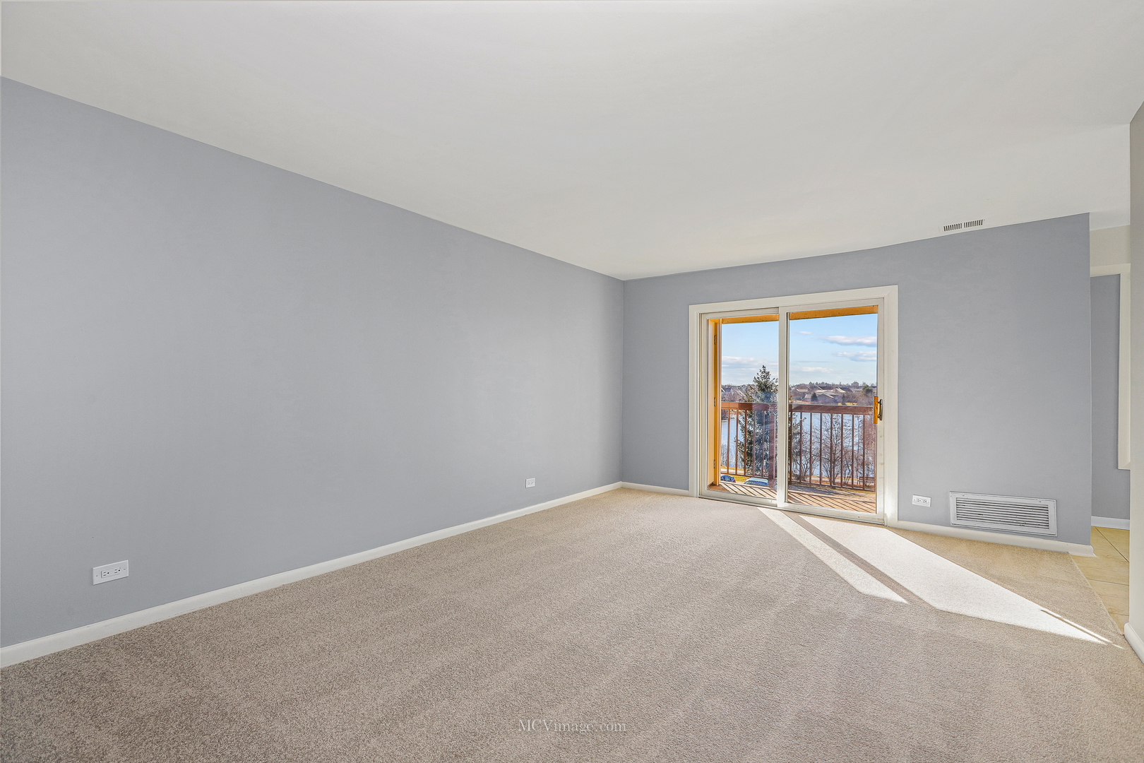 2222 Country Club UNIT 25, Woodridge IL 60517 Sold Property