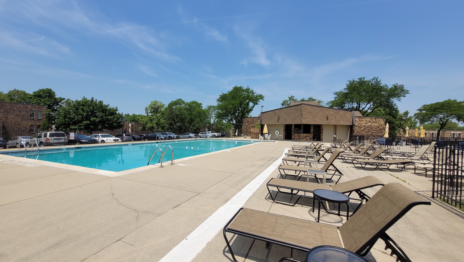 2222 Country Club UNIT 25, Woodridge IL 60517 Sold Property