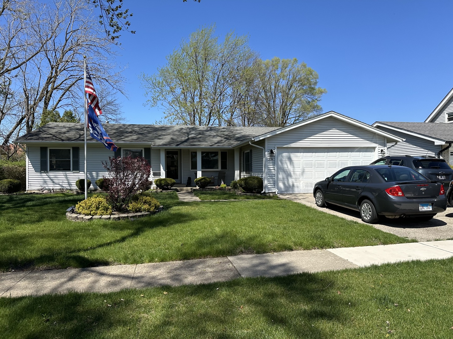 574 Bristol, Elk Grove Village IL 60007 Sold Property