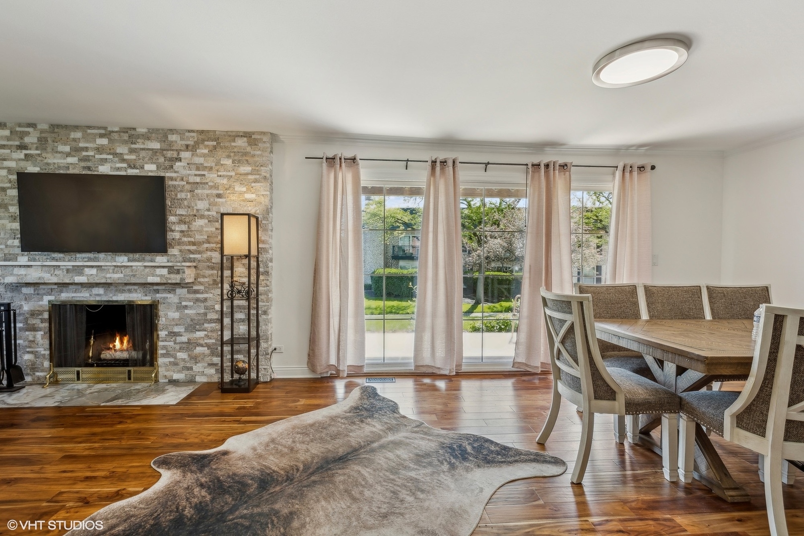 128 Carriage Way UNIT 117-B, Burr Ridge IL 60527 Sold Property