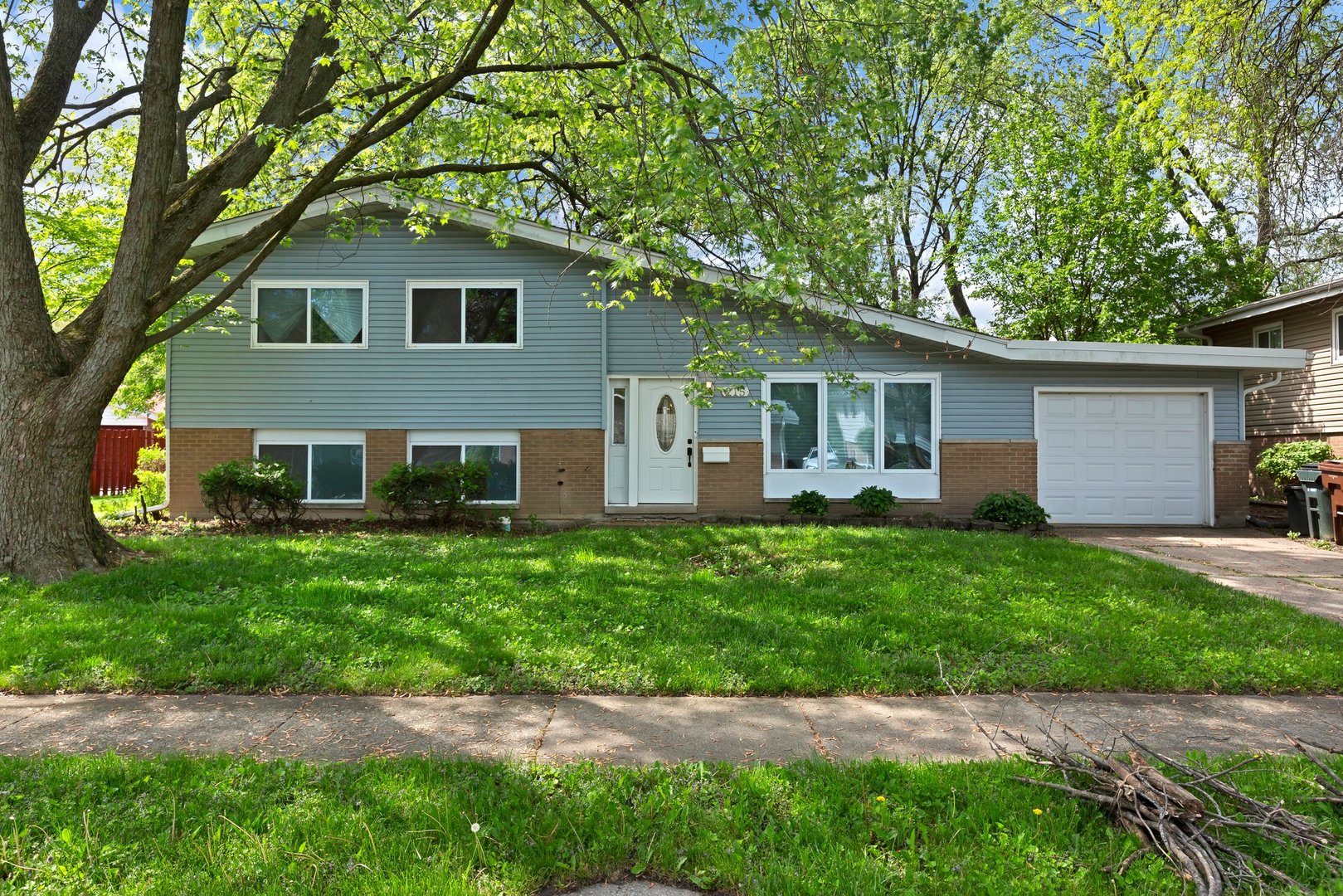 215 EARLY, Park Forest IL 60466 Sold Property