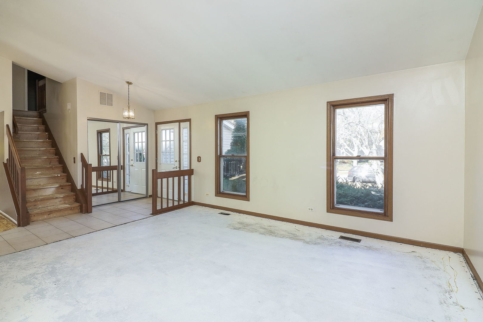 27W125 CHESTNUT, Winfield IL 60190 Sold Property