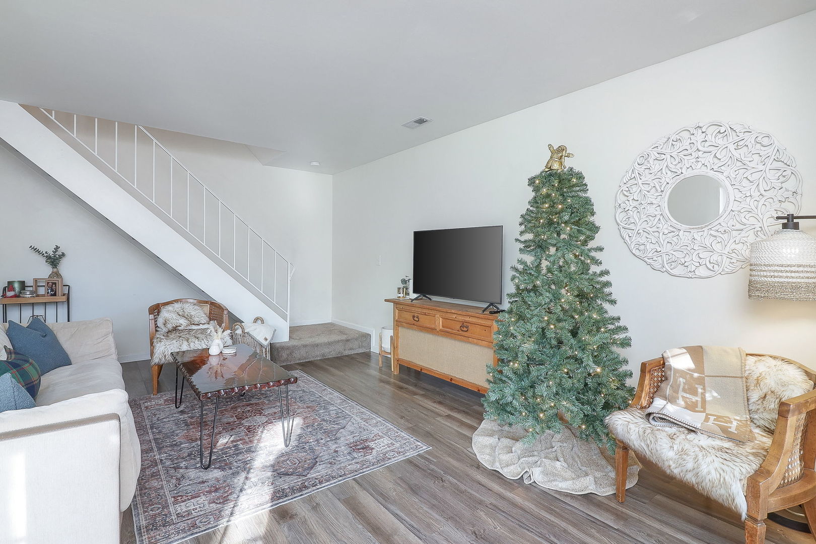 1100 Bunker Hill UNIT C, Wheaton IL 60189 Sold Property