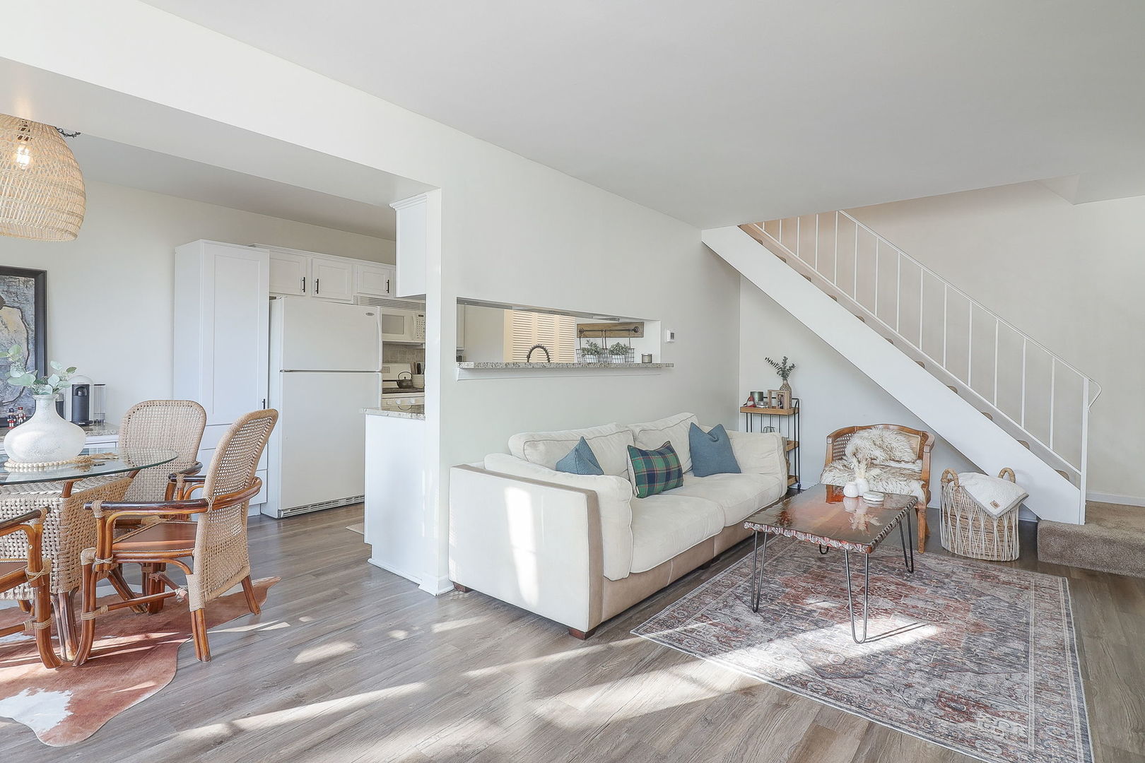 1100 Bunker Hill UNIT C, Wheaton IL 60189 Sold Property